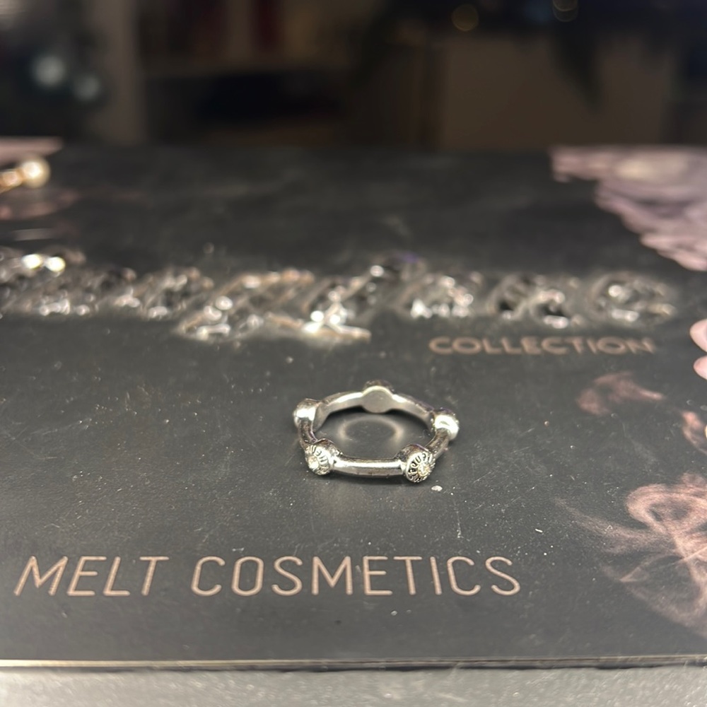 Henri Bendel Ring